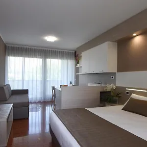 https://residence-alladige.hotelinveneto.com